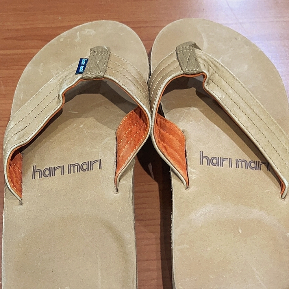 Hari Mari flip-flops